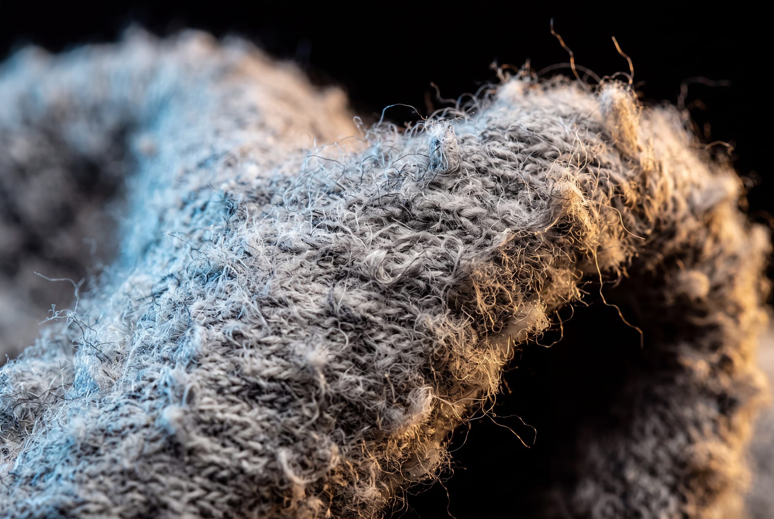 Cotton fleece, lit macro